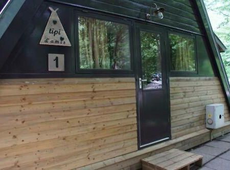 Tipi D'Amis Villa Durbuy Luaran gambar